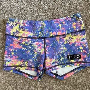FLEO shorts 3.25